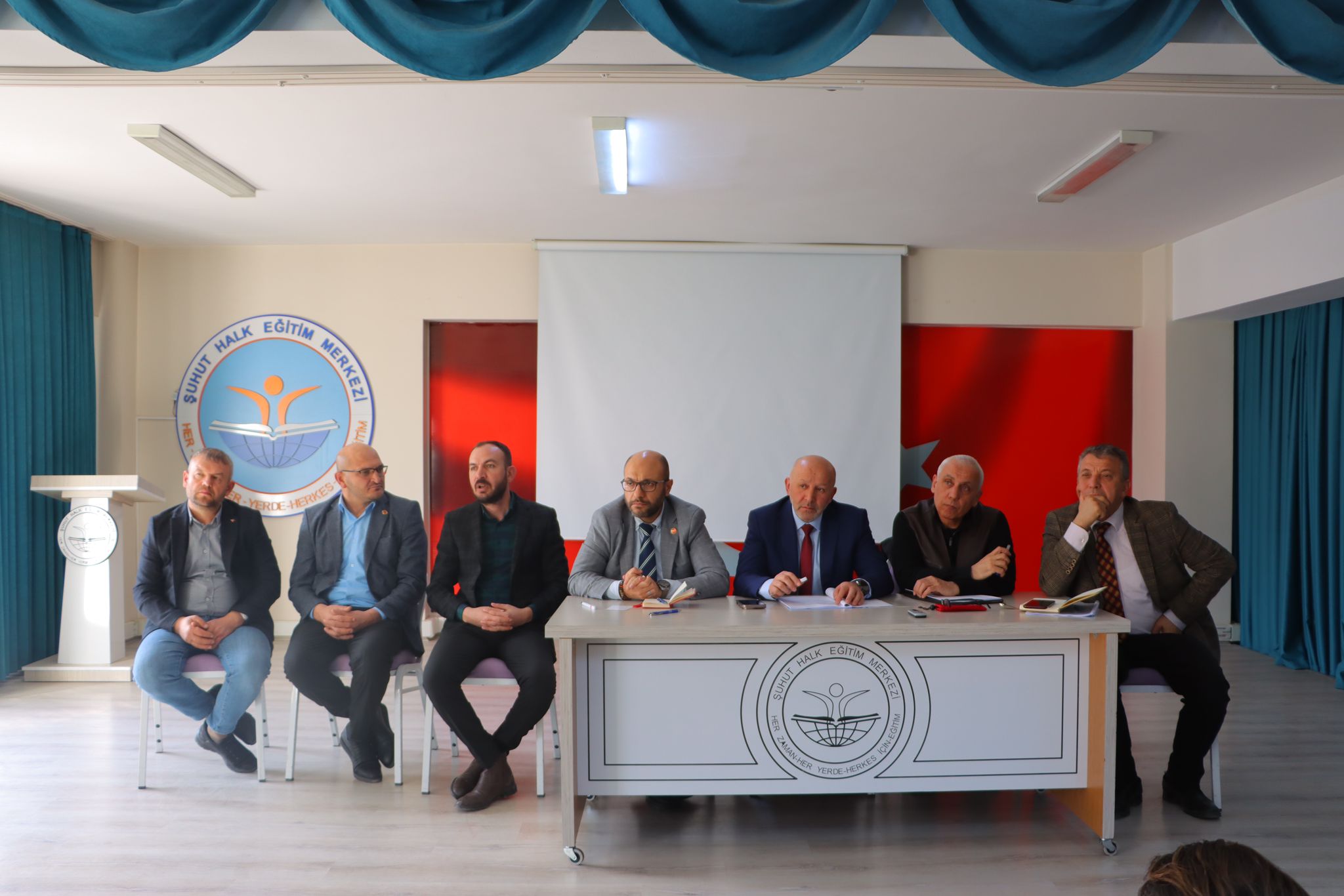 İL GENEL MECLİSİ, ŞUHUT’TA 36 MUHTAR İLE BİR ARAYA GELDİ