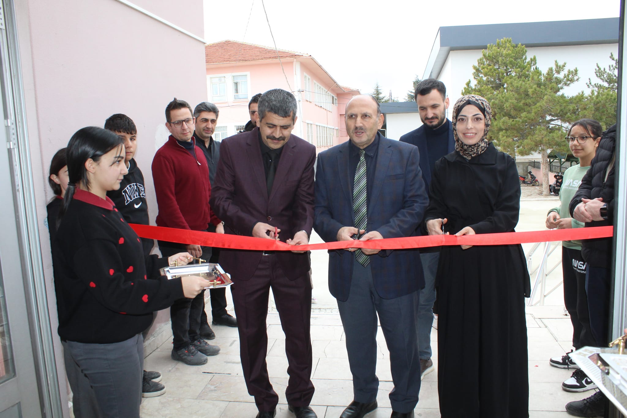 Bolvadin İlçe Milli Eğitim Müdürü Özçal, Edebiyat Sokağı Açılışına Katıldı