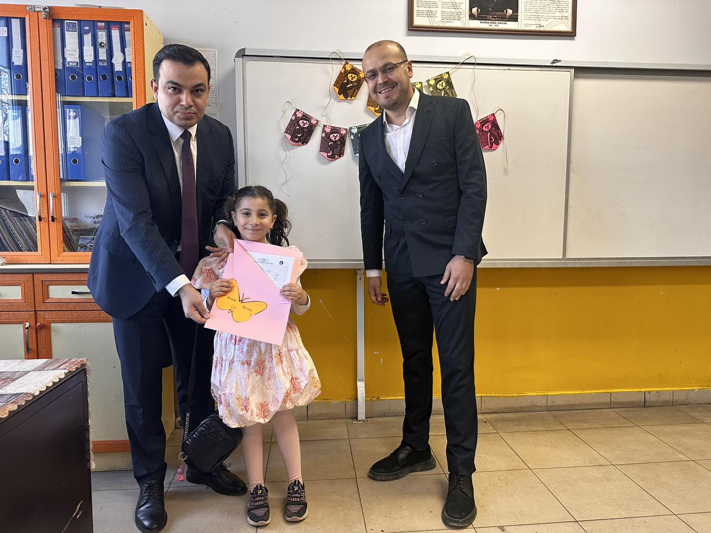 Kaymakam Halis, Öğrencilerle Karne Dağıtımında Bir Araya Geldi