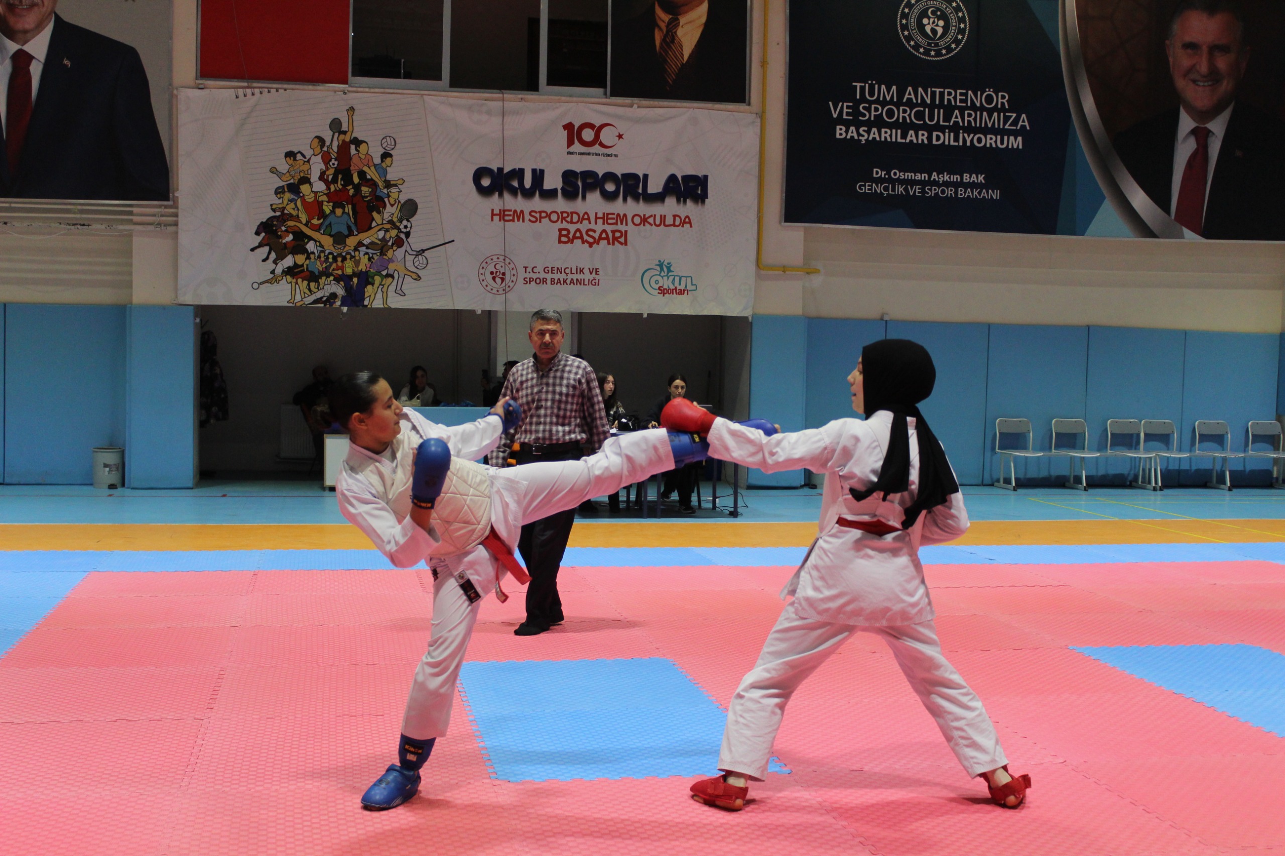 OKUL SPORLARINDA GENÇLER KARATE MÜSABAKALARI TAMAMLANDI