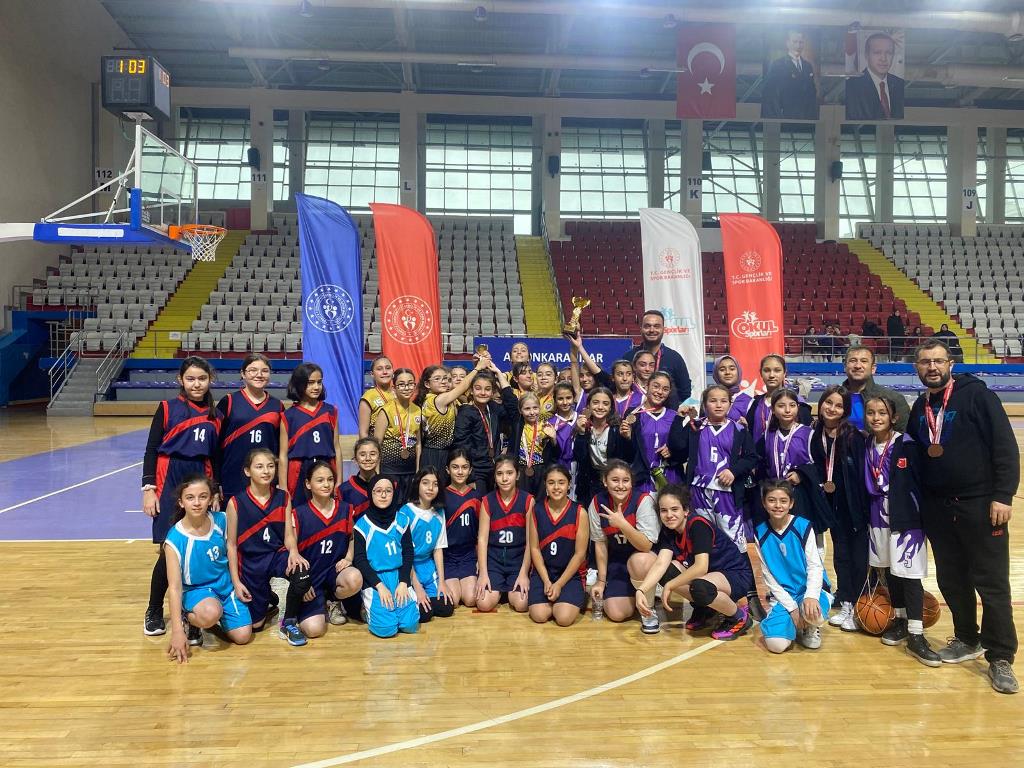 OKUL SPORLARI KÜÇÜK KIZLAR BASKETBOL MÜSABAKALARI TAMAMLANDI