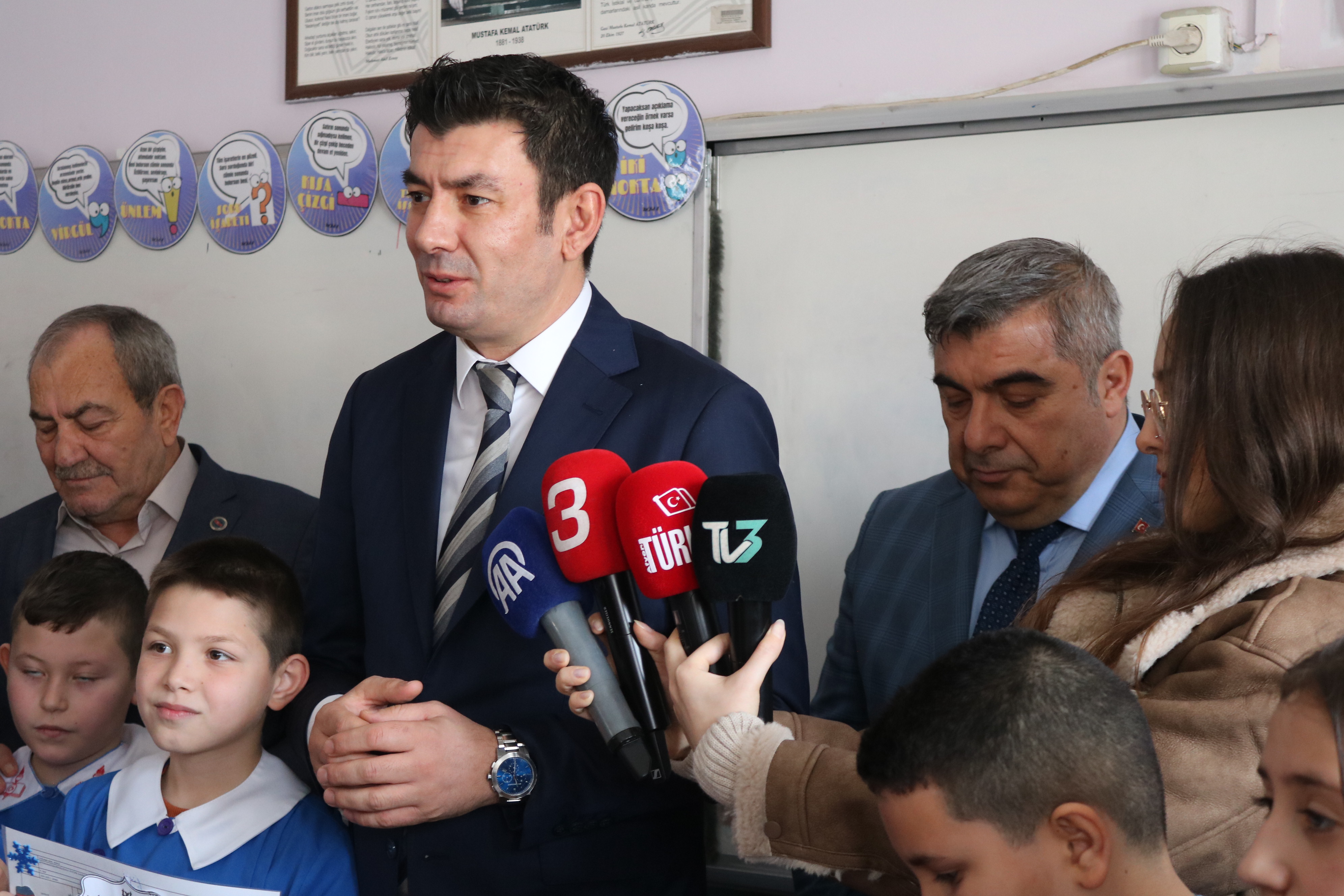 Afyonkarahisar'da 149 Bin Öğrenci Karne Heyecanı Yaşadı