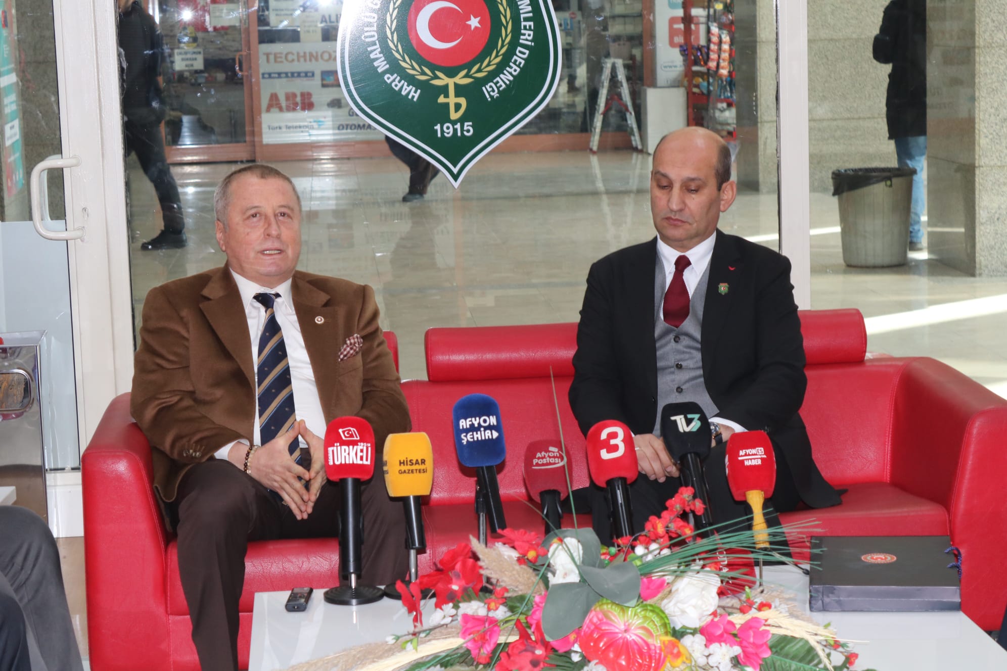 Milletvekili Olgun, Şehitler ve Gaziler Derneği'ni Ziyaret Etti