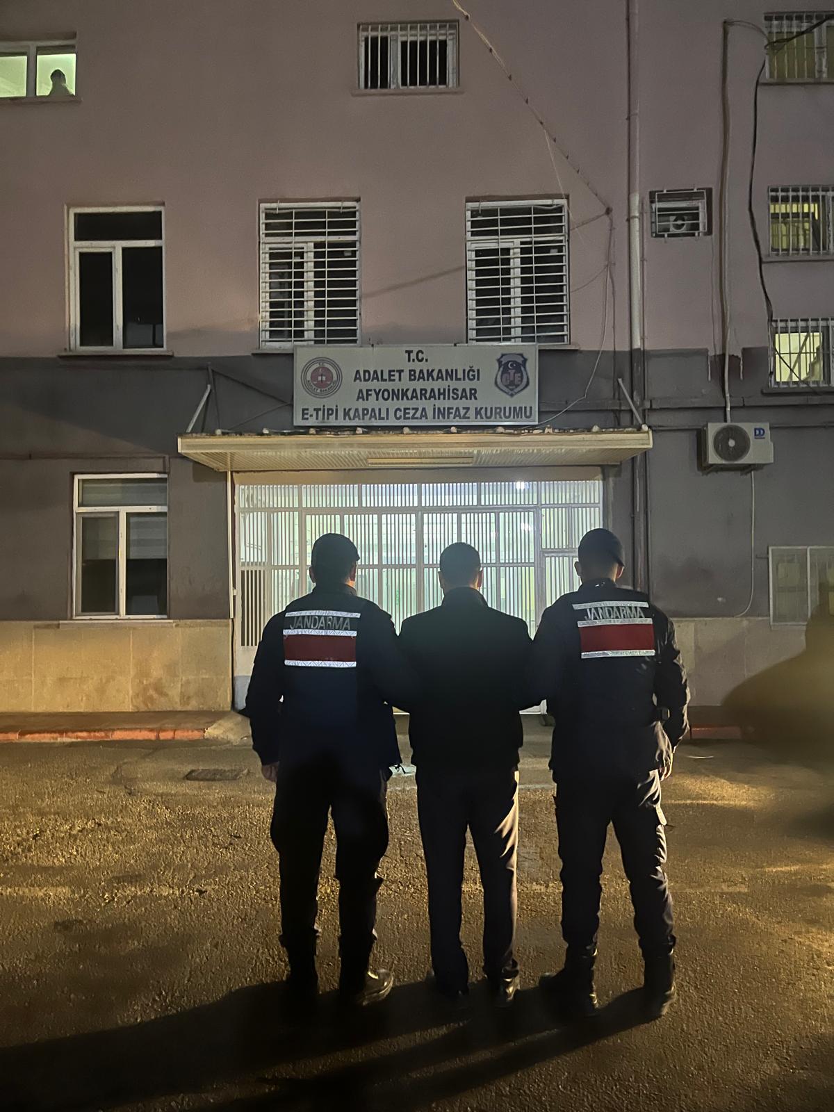KASTEN YARALAMA SUÇUNDAN ARANAN ŞAHSI JANDARMA YAKALADI