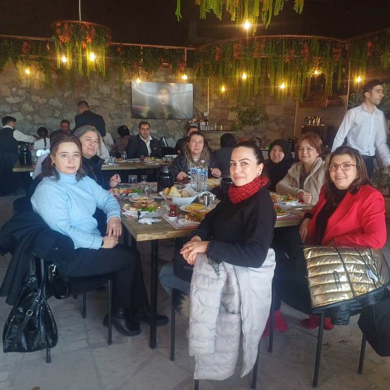 GÖNÜL DOSTLARI KAHVALTIDA BİR ARAYA GELDİ