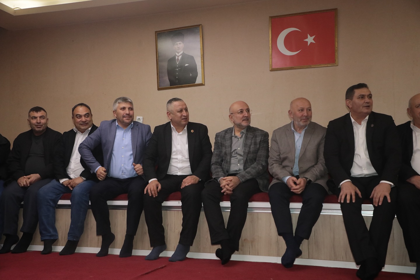 Ak Parti Heyeti, Kocaöz Beldesinde Vatandaşlarla Buluştu