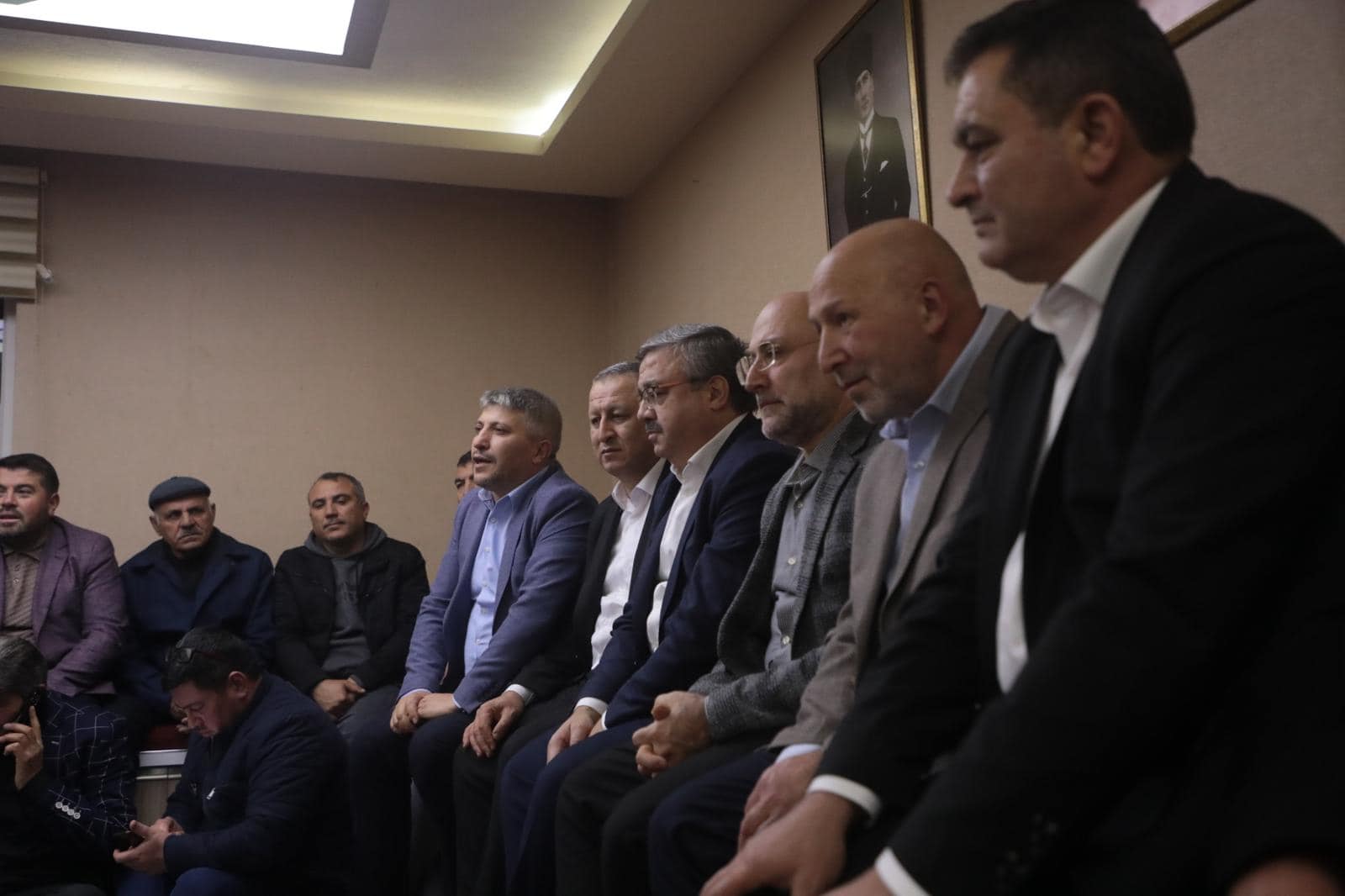 Ak Parti Heyeti, Kocaöz Beldesinde Vatandaşlarla Buluştu