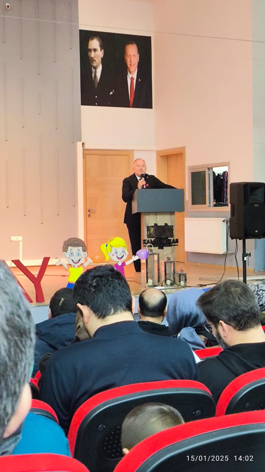 Afyonkarahisar'da İmam Hatip Ortaokullarında "English Day" Etkinliği Gerçekleştirildi