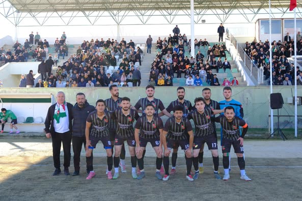 Dinar Belediye Spor, Ligde 1. Olarak Play-Off’lara Yükseldi!