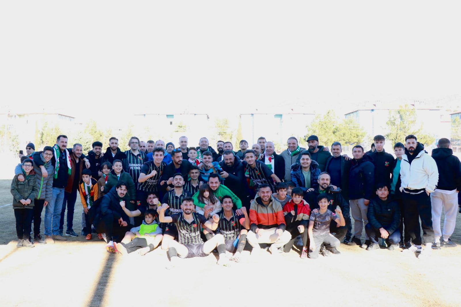 Dinar Belediye Spor, Ligde 1. Olarak Play-Off’lara Yükseldi!
