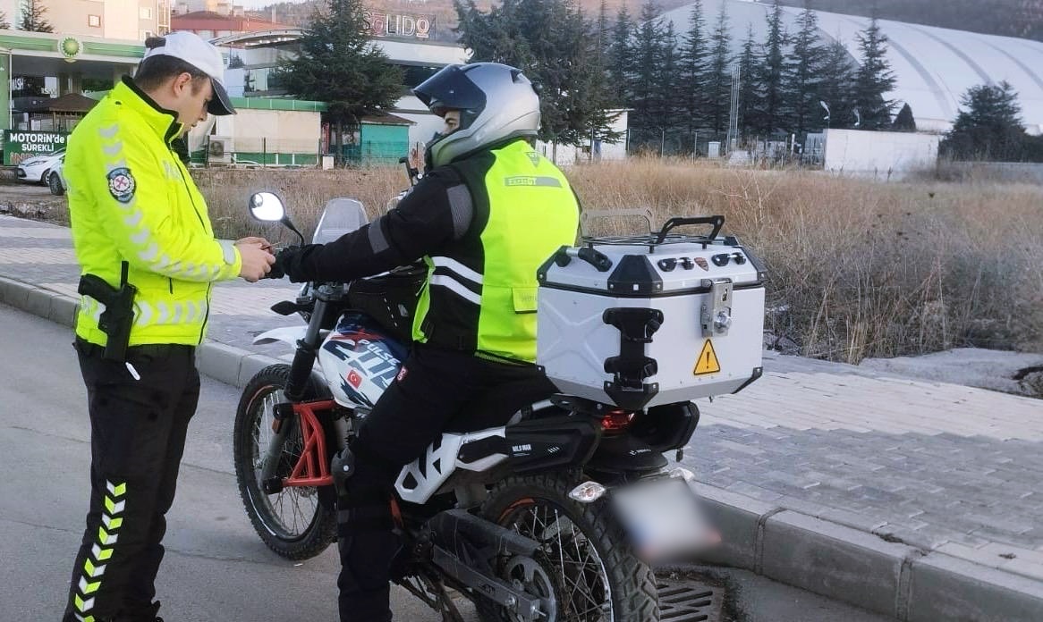 Trafik Polisleri Şehir  Trafiğini Rahatlatıyor