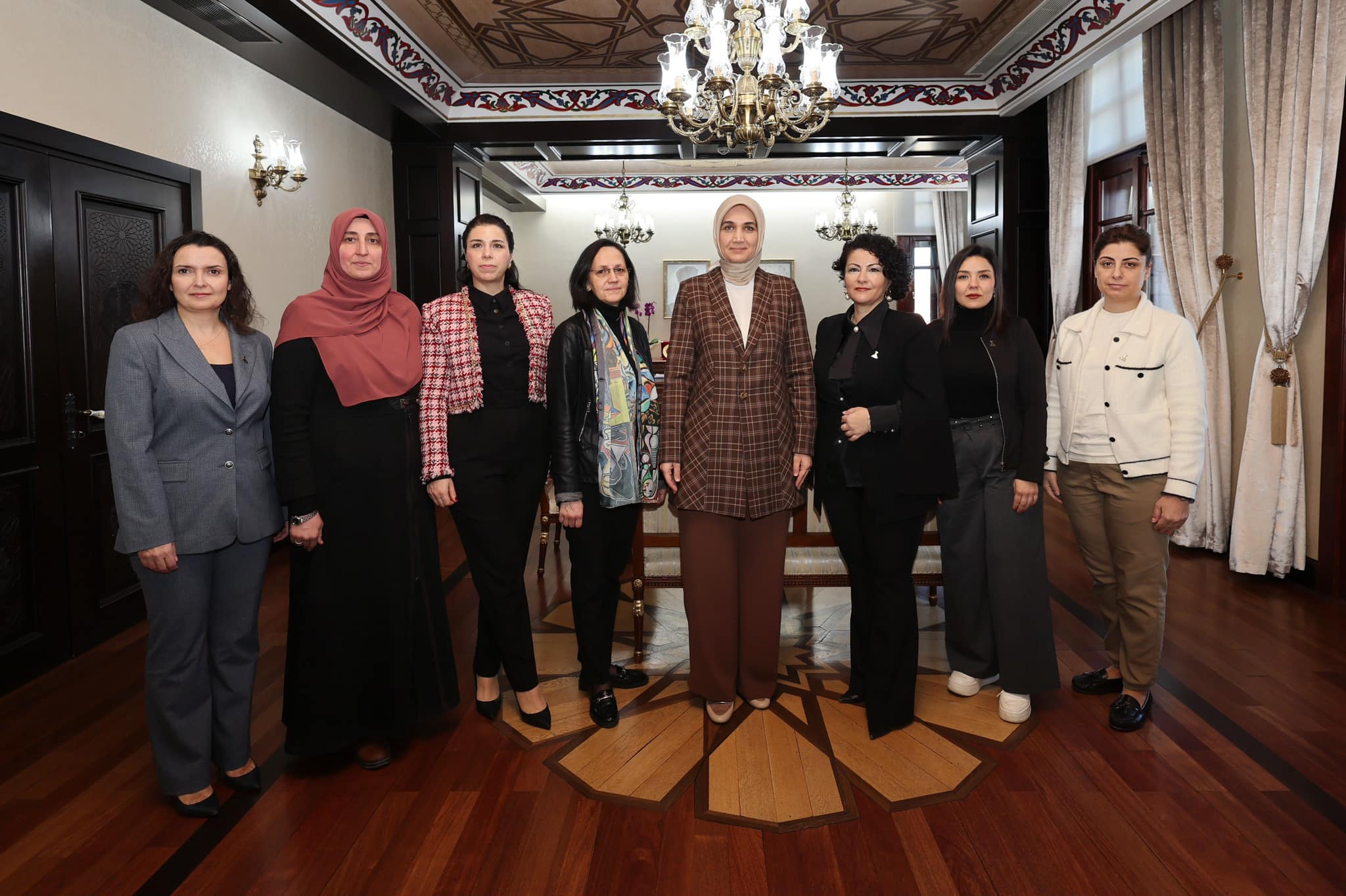 Vali Yiğitbaşı, ATSO Kadın Girişimciler Kurulu Üyelerini Ağırladı