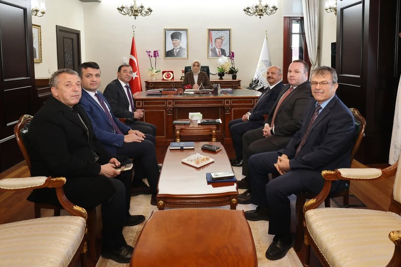Afyonkarahisar Valisi Yiğitbaşı, Önemli Ziyaretçilerini Makamında Ağırladı