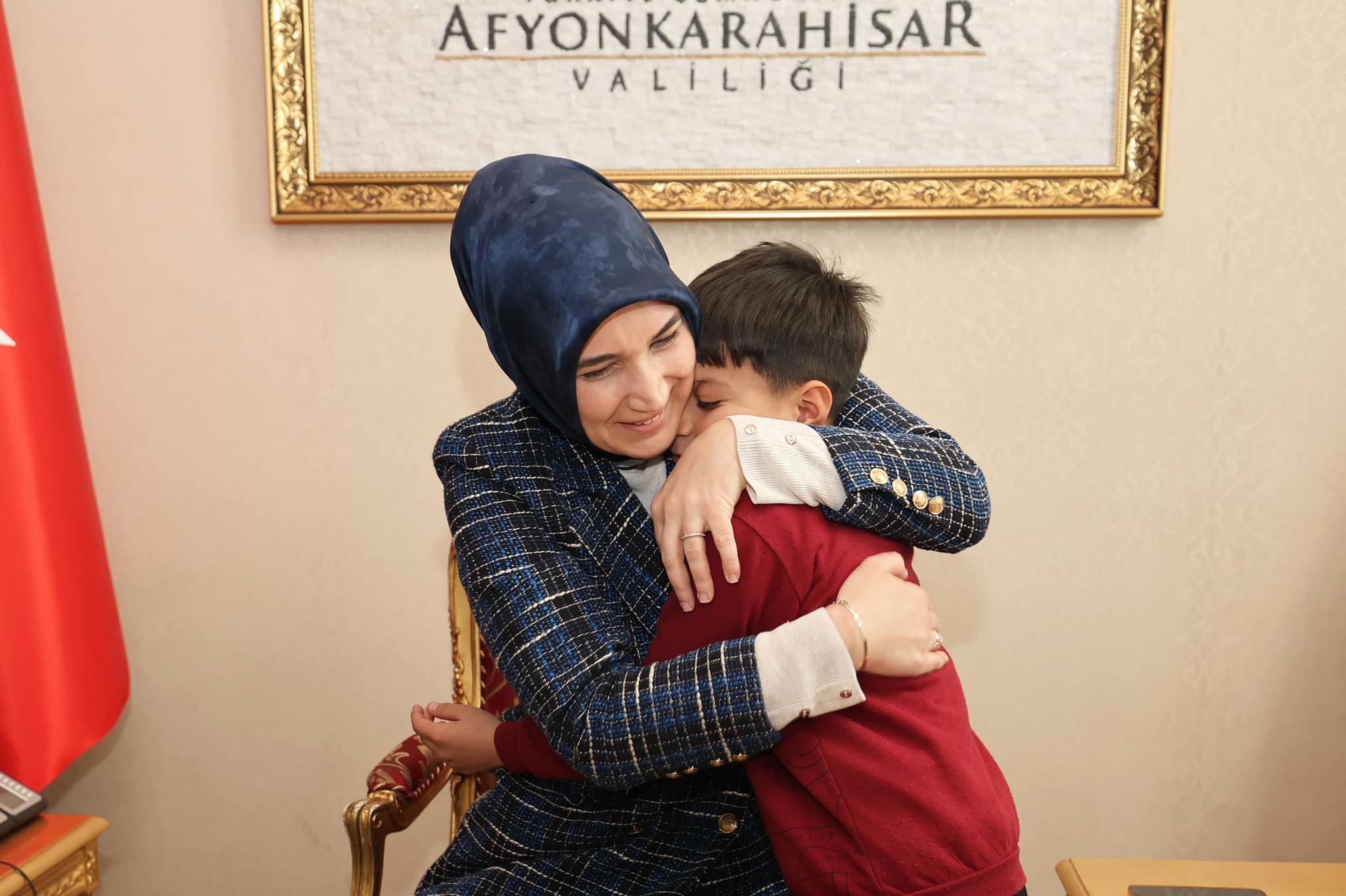 Çocukların Gözlerindeki Mutluluk Devlet Ana’nın Makamında Can Buldu