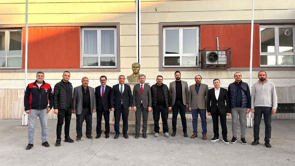 KOCAELİ AFYONKARAHİSARLILAR FEDERASYONU, ATATÜRK BÜSTÜ YAPTIRDI