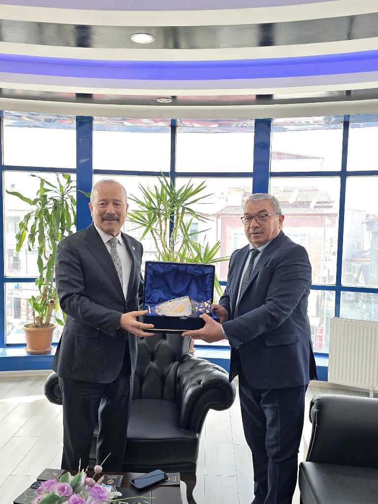 TAYTAK VE KAHVECİ'DEN ŞUHUT BELEDİYESİ'NE ZİYARET