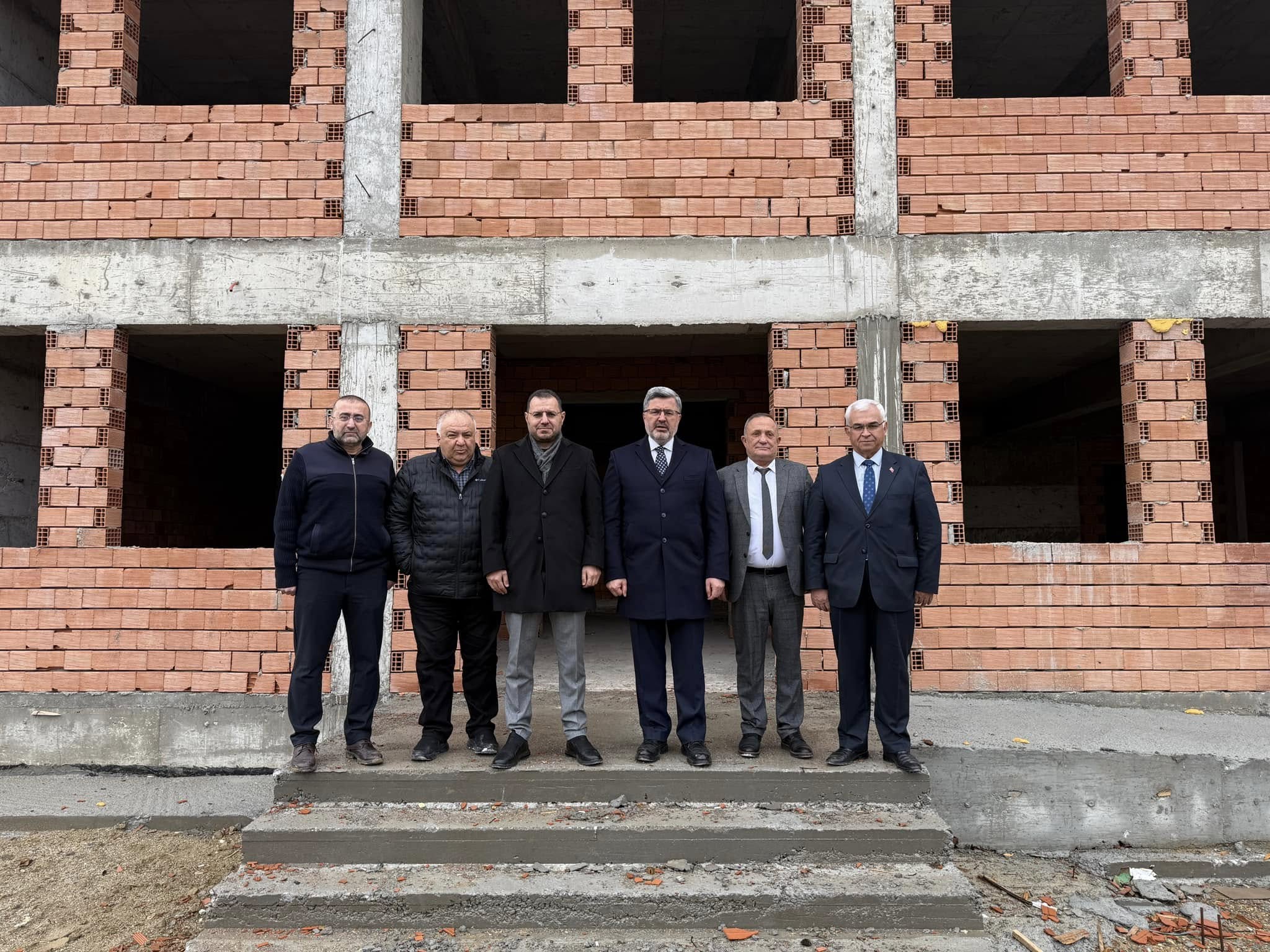 Yatırım Neredeyse AK Partili Özkaya Orada