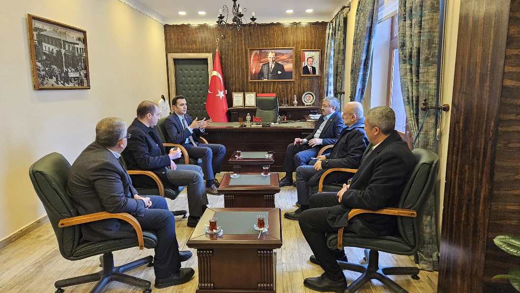 AK PARTİ HEYETİNDEN SULTANDAĞI KAYMAKAMI HACI DEMİRCİ'YE ZİYARET