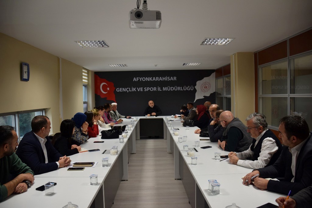 GENÇLİK VE SPOR İL MÜDÜRLÜĞÜ'NDE "YANGIN" TEMALI TOPLANTI DÜZENLENDİ