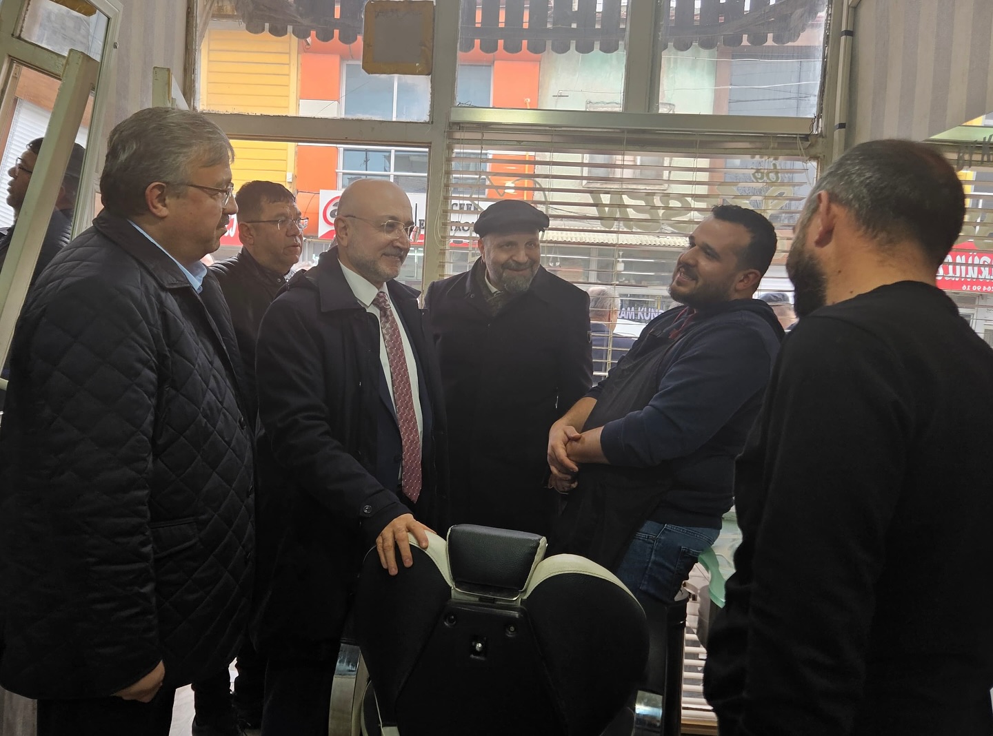 AK Partili Şahin Bolvadin’de  Esnaf ve Vatandaşlarla Buluştu