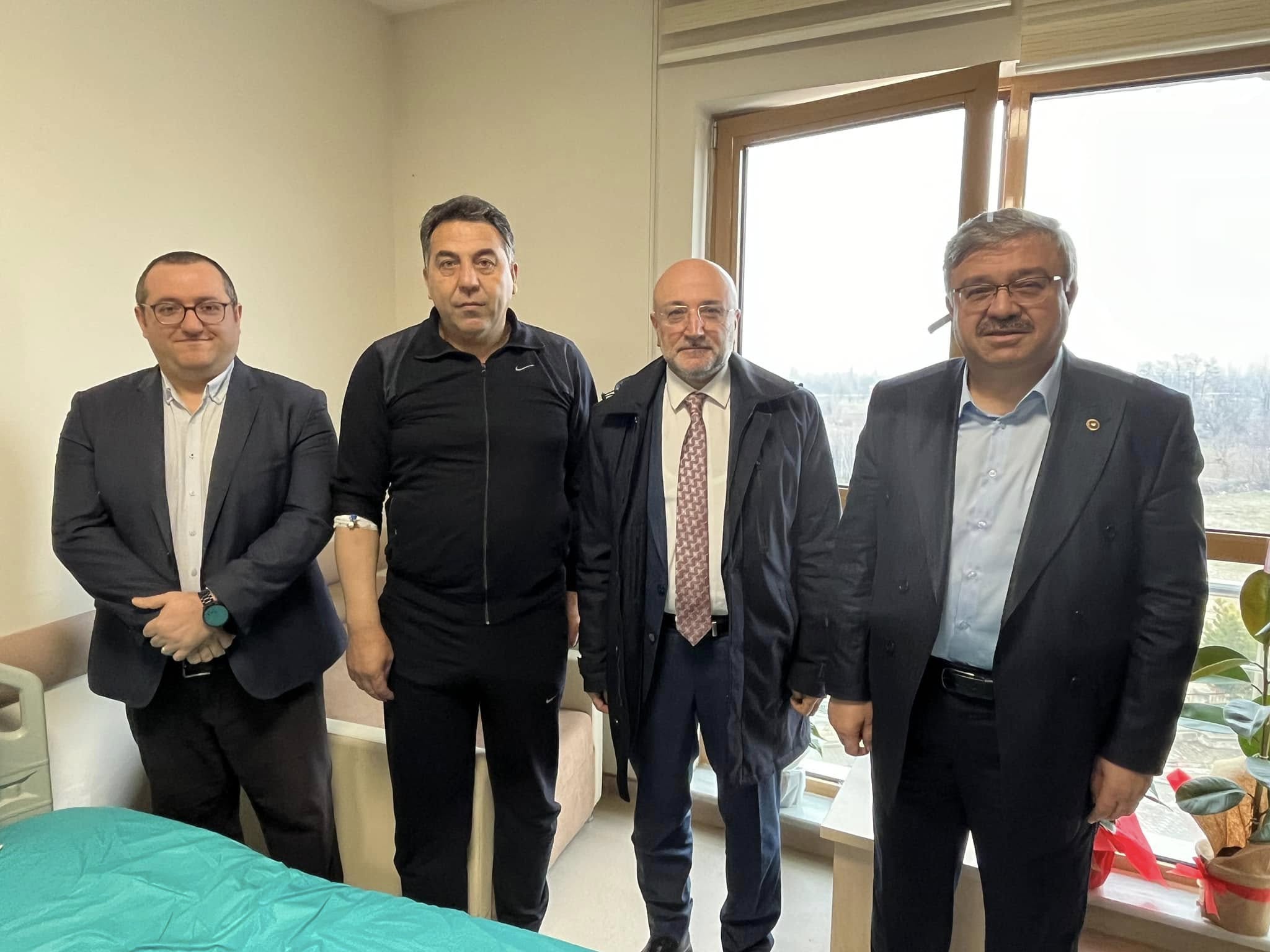 AK Partili Yurdunuseven Başkan Kara’yı Ziyaret Etti