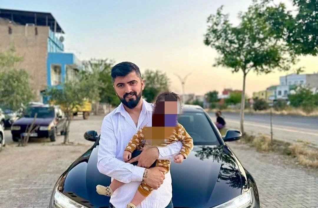Silahla İntihara Kalkışan Genç Önce Annesini Sonra Kendini Vurdu