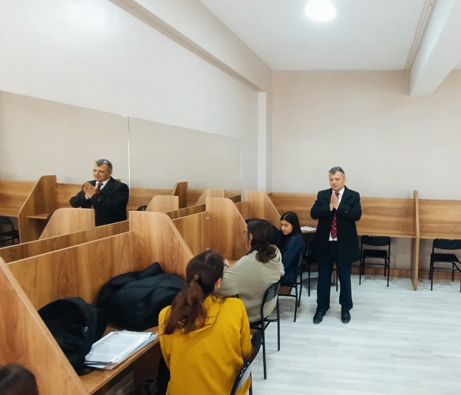 BAŞKAN KOYUNCU'DAN GENÇLERE SÖMESTR HEDİYESİ