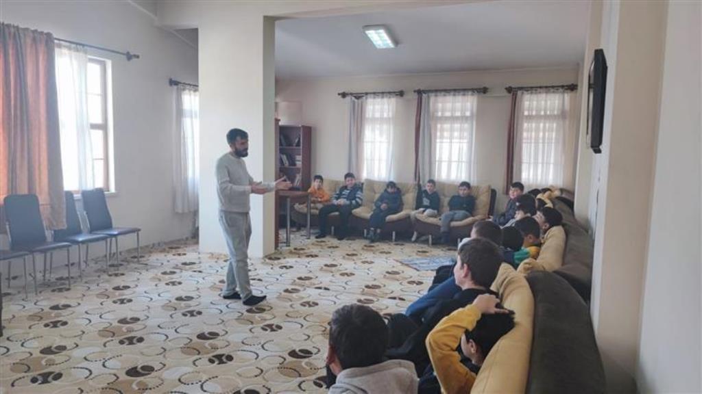 GENÇLİK KAMPI BAŞLADI