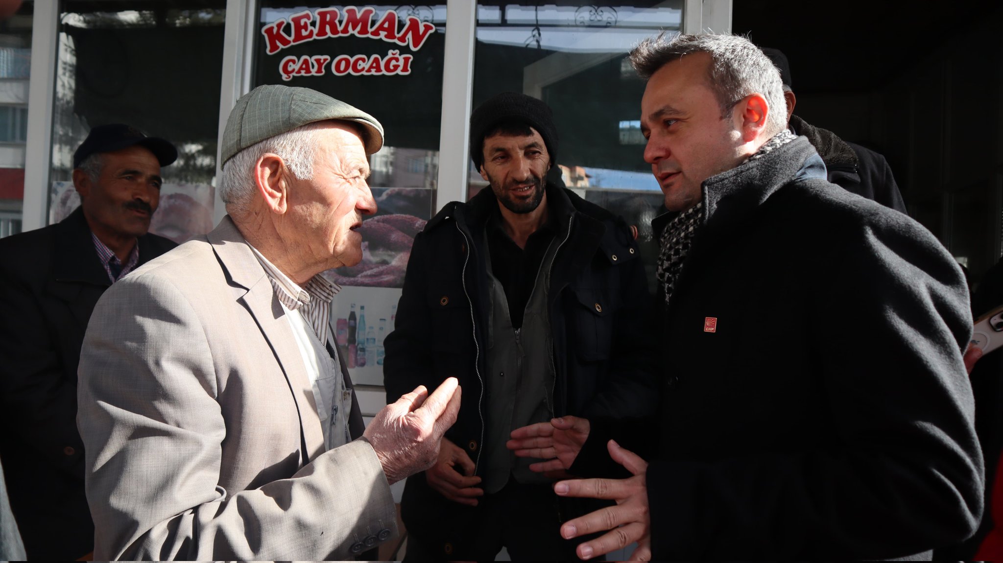 CHP'nin Genç İl Başkanı Erhan  Ve Heyeti Vatandaşa Güven Veriyor