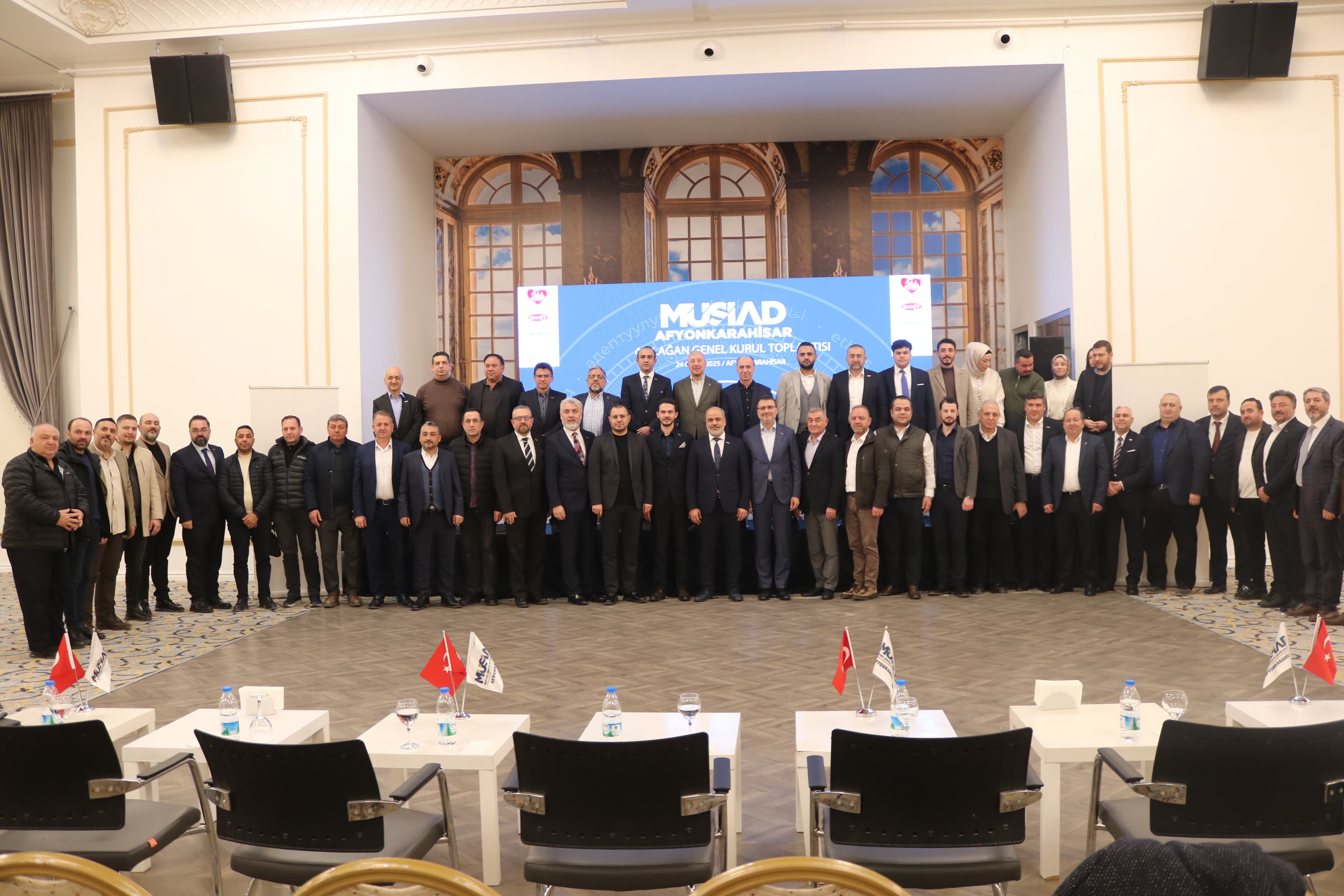 MÜSİAD 4. OLAĞAN GENEL KURUL TOPLANTISI GERÇEKLEŞTİRİLDİ: MÜSAİD BAŞKANI İŞLEK, GÜVEN TAZELEDİ