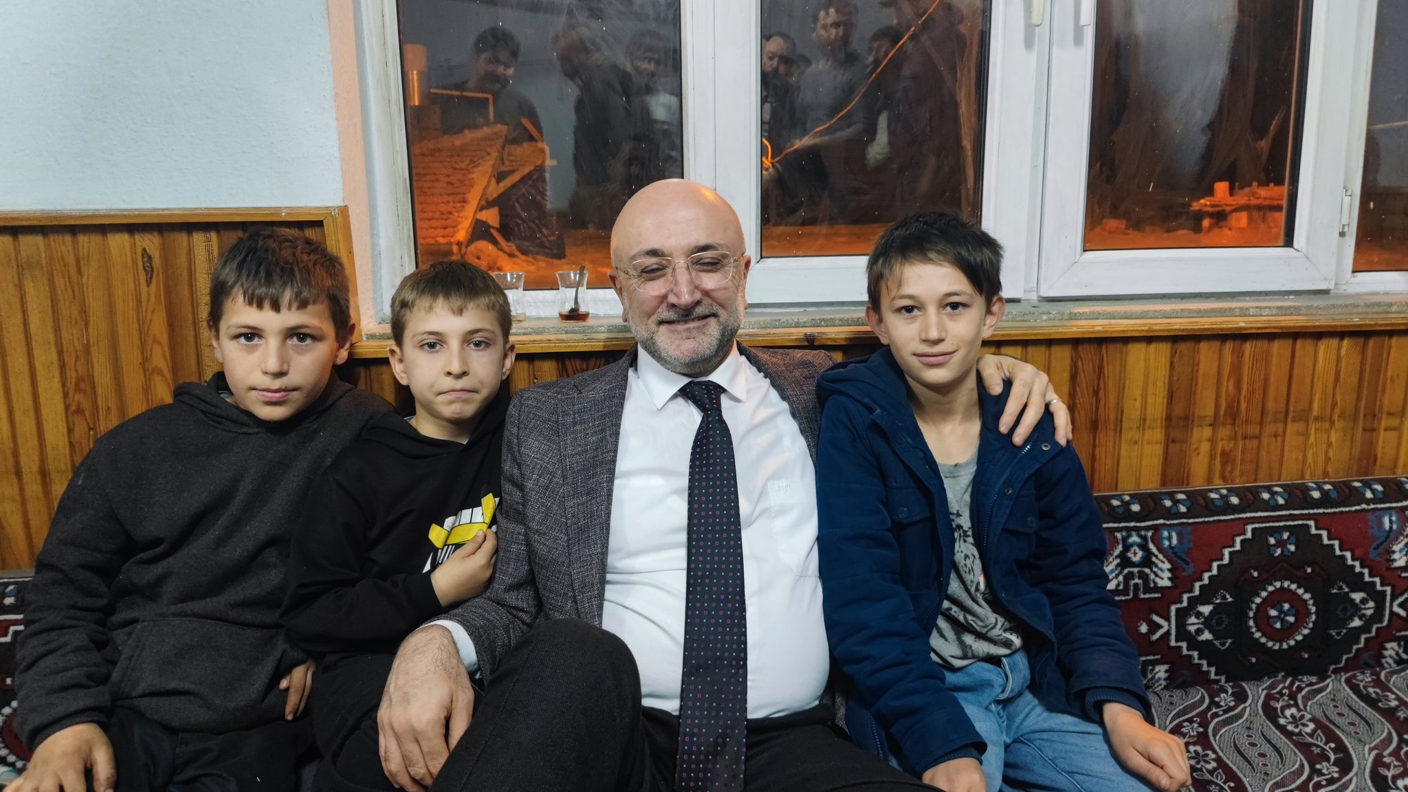 Gençlere İlham Veren Başkan Gönüllere Köprü Kurmaya Devam Ediyor