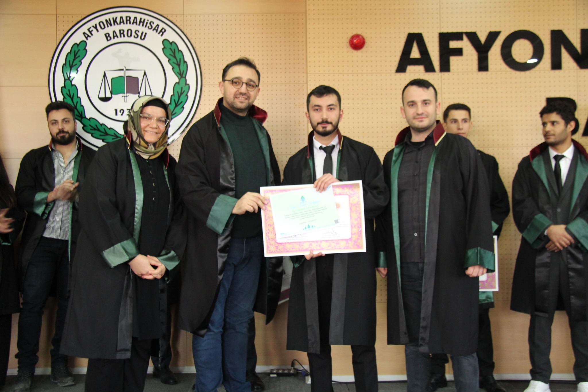 Afyonkarahisar Barosunda, Yeni Avukatlar Yemin Ederek Ruhsatlarını Aldı