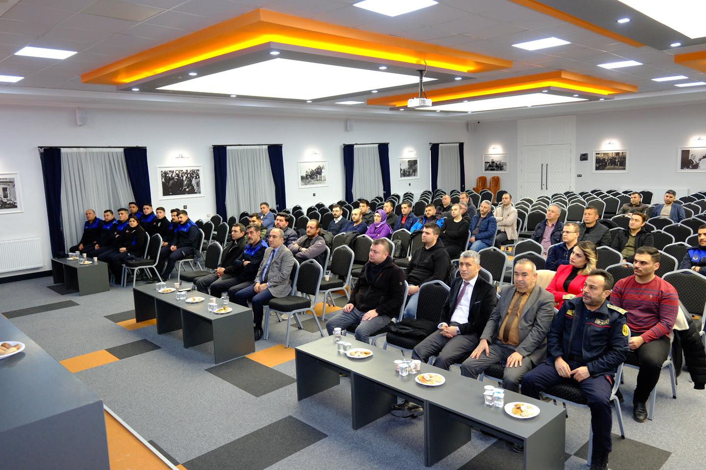 Dinar Belediyesi'nden Mevzuat Eğitimi