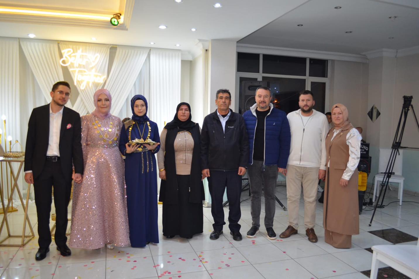 Başkan Öztaş, Genç Çiftlerin Mutlu Günlerine Ortak Oldu