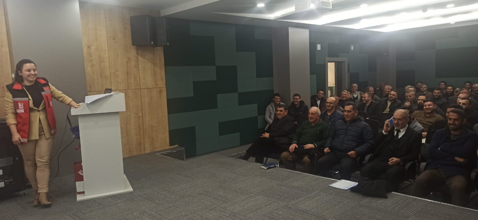 Sandıklı İlçesinde, Aile ve Kadın Konulu Seminer Verildi