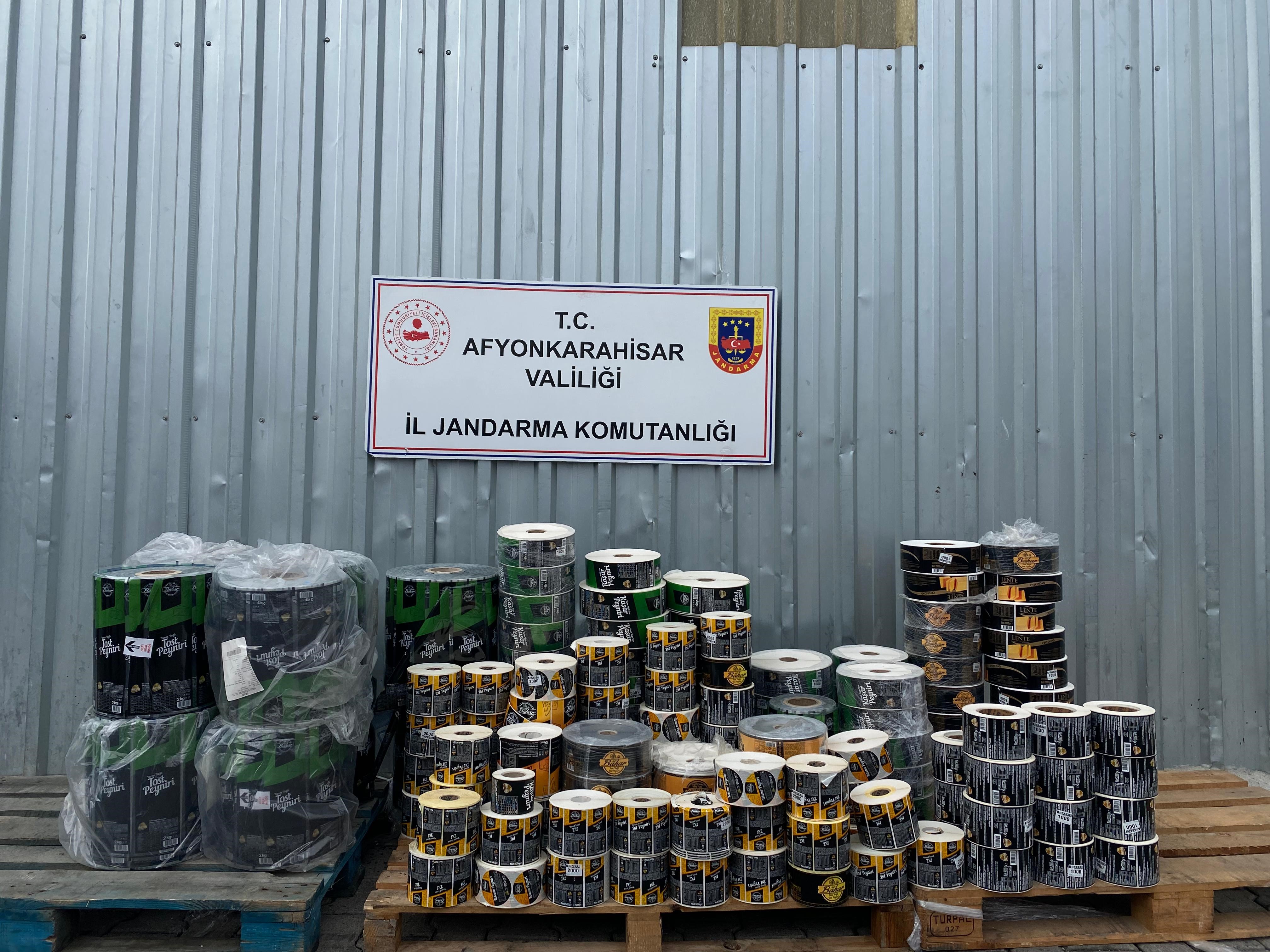 Taklit Peynir Üretim Tesisine Operasyon Jandarma Kamerasına Yansıdı