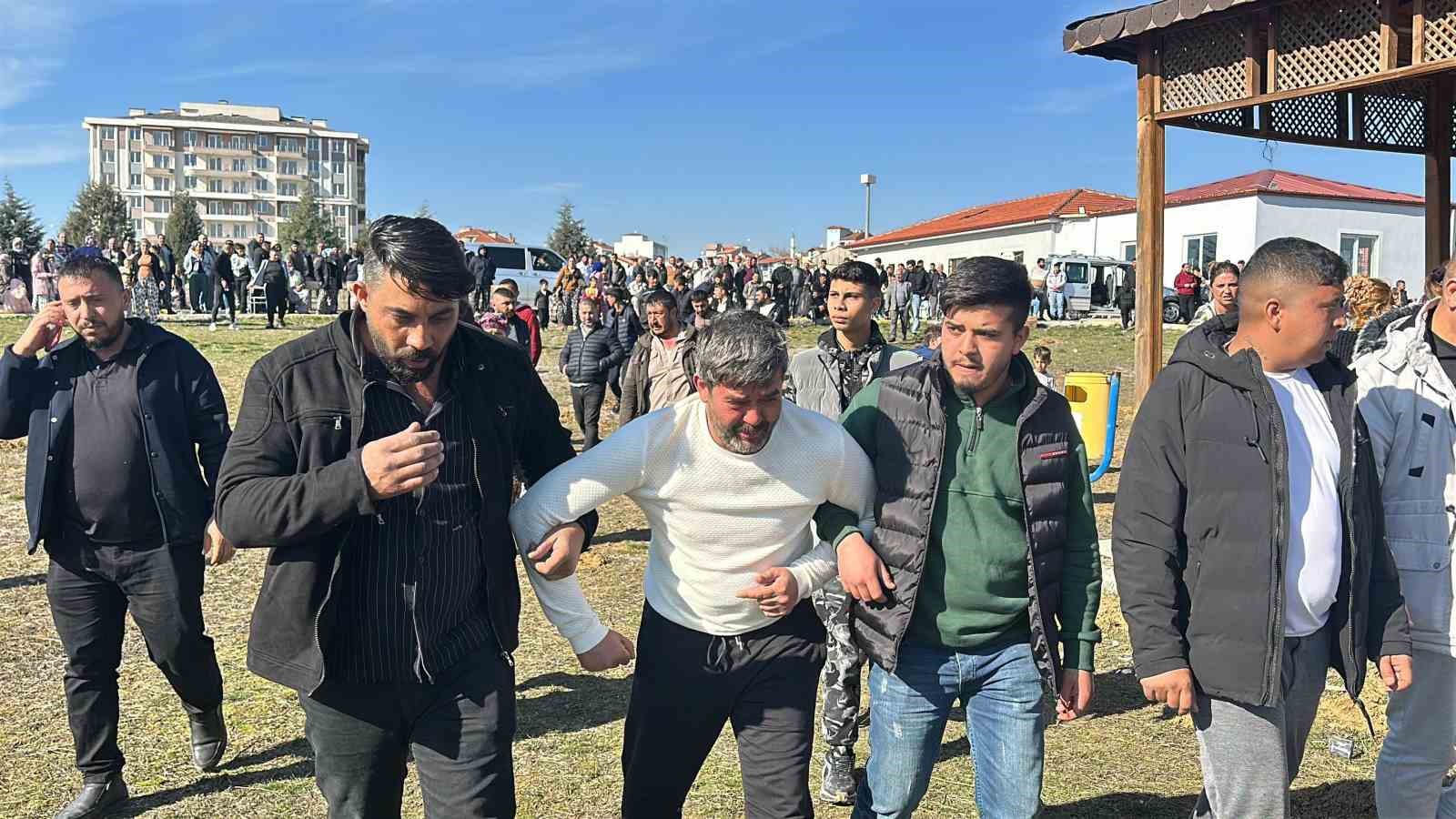 Babasının Aracında Vurulan Çocuk Son Yolculuğuna Uğurlandı