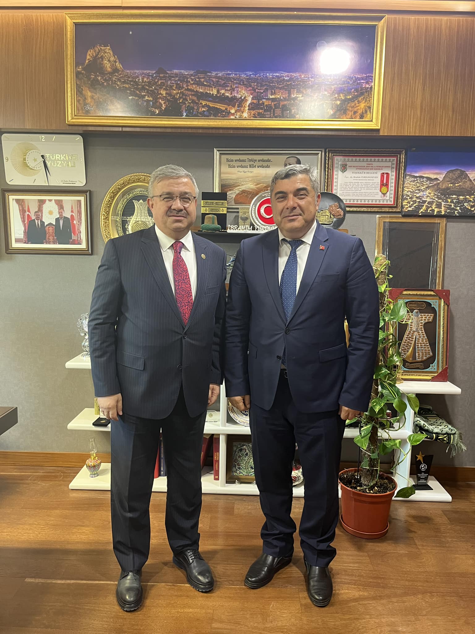 Milletvekili Arslan ve Yurdunuseven, İl Milli Eğitim Müdürü Sünnetci'yi Ağırladı