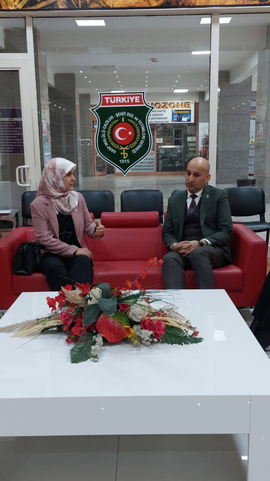 İYİ Parti Kadın Kolları Heyetinden, Başkan Kumartaşlı'ya Ziyaret