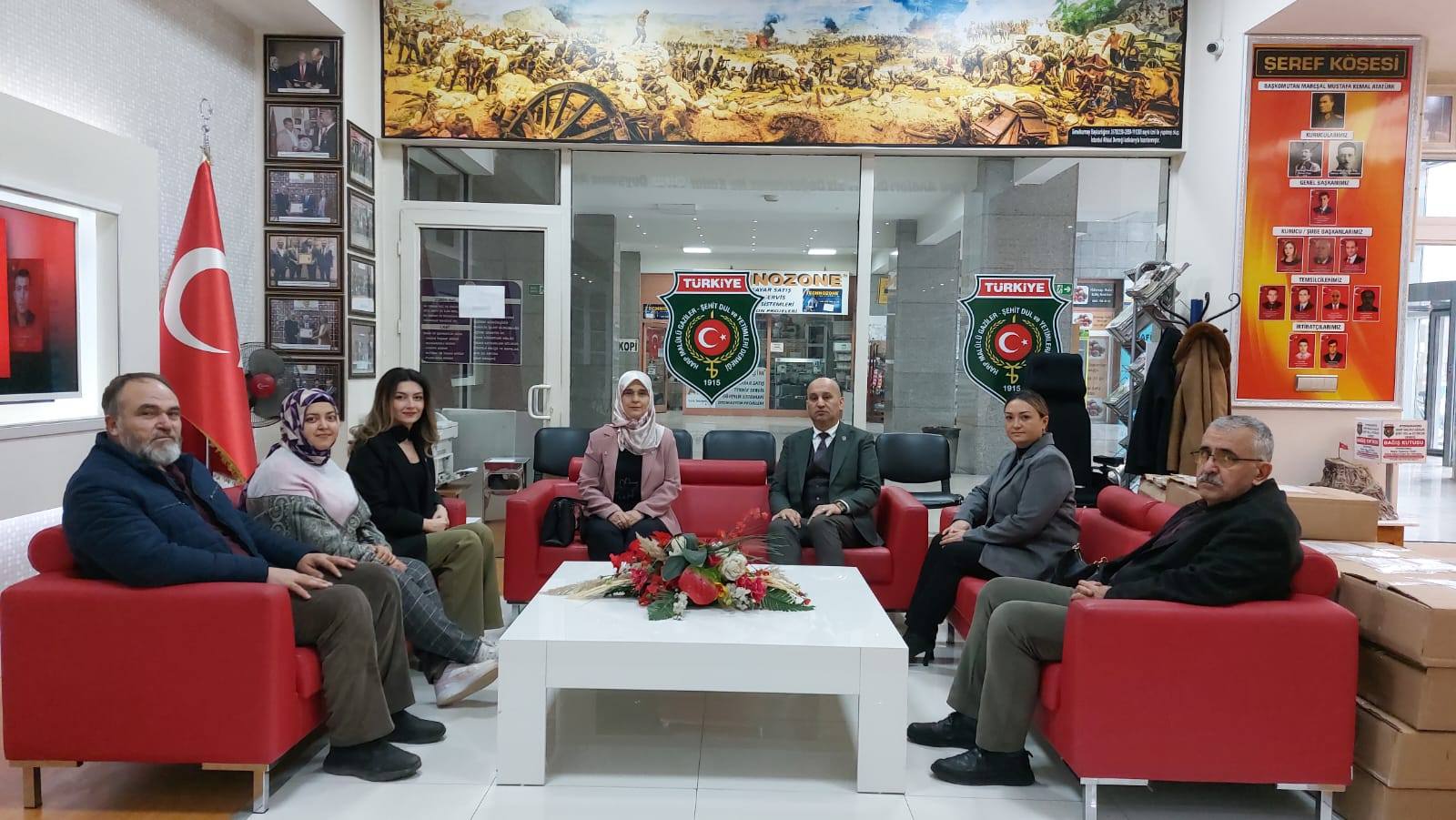 İYİ Parti Kadın Kolları Heyetinden, Başkan Kumartaşlı'ya Ziyaret