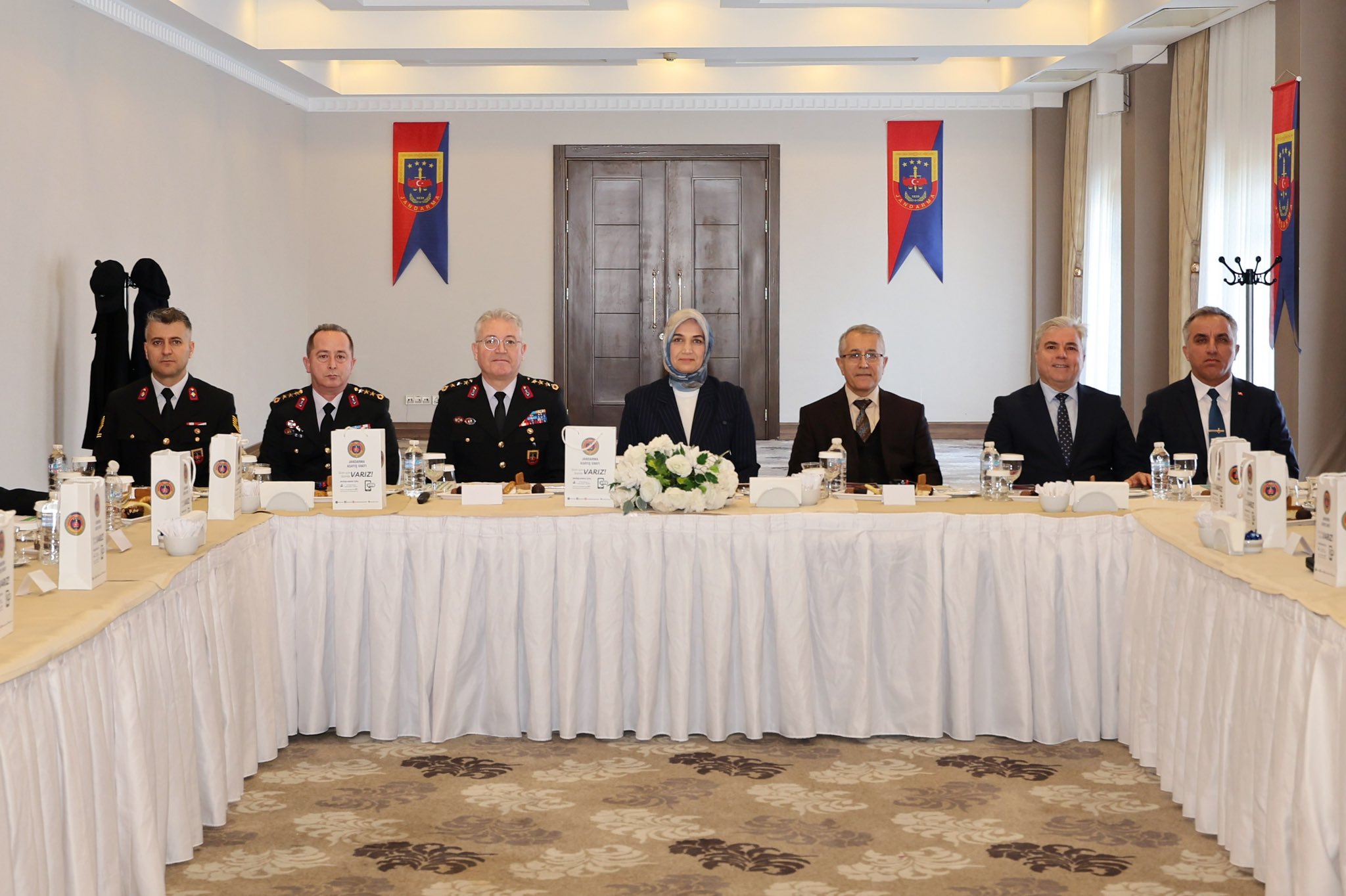 Vali Yiğitbaşı, Jandarma Asayiş Vakfı Toplantısına Başkanlık Etti