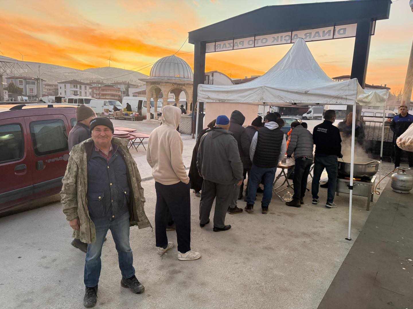 Dinar’da Pazarcı Esnafına Sıcak Çorba İkramı Devam Ediyor