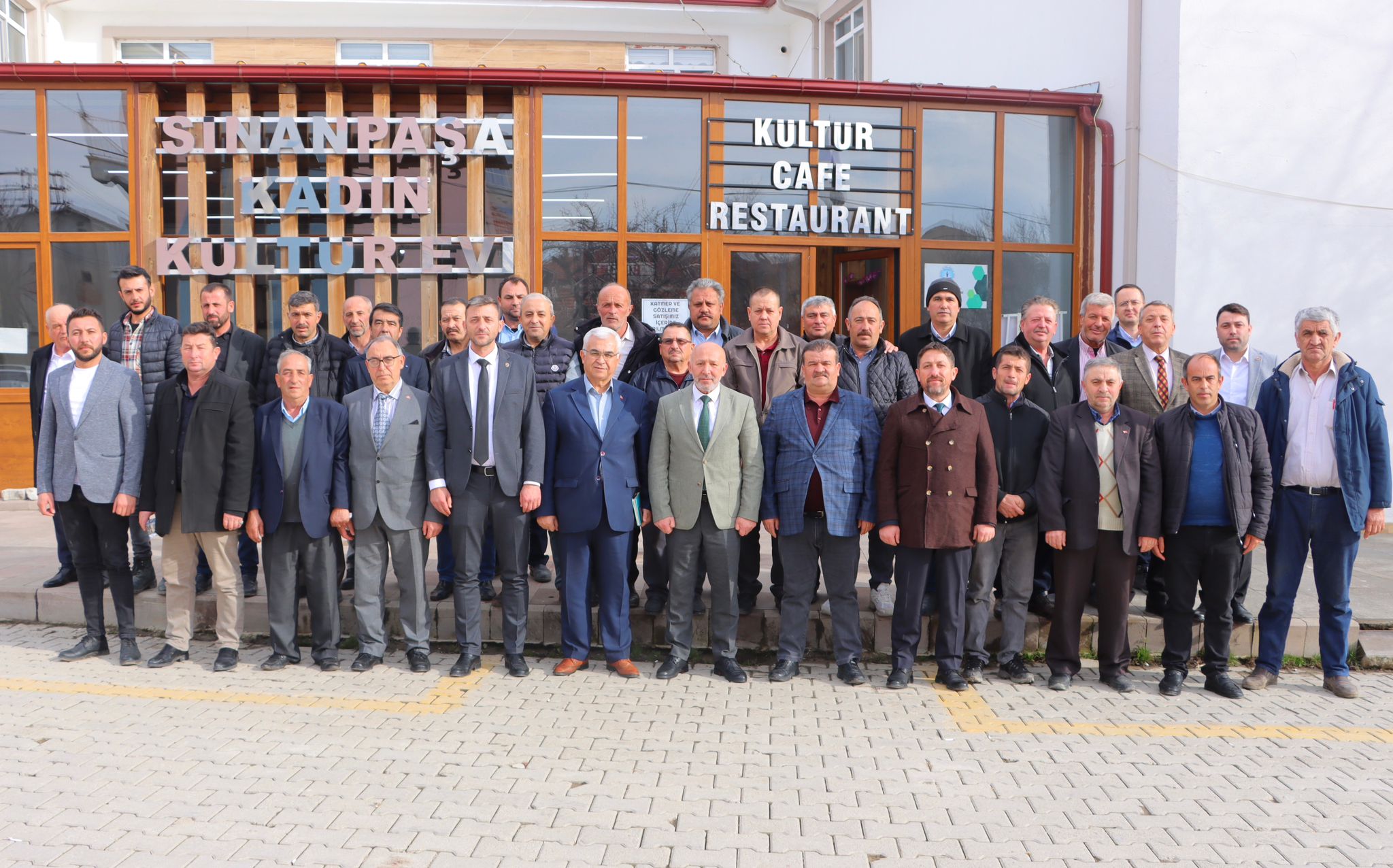 İGM Üyeleri, Sinanpaşa’da Köy Muhtarlarının Taleplerini Dinledi