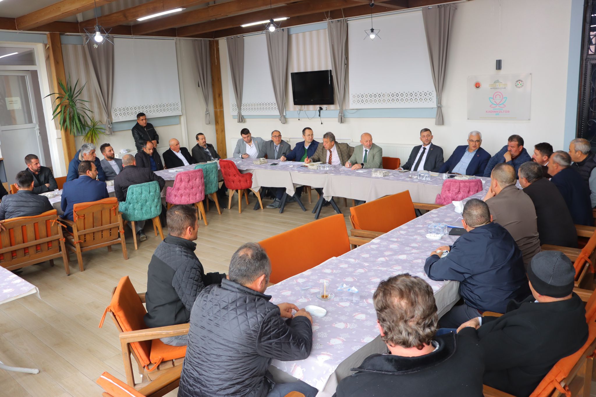 İGM Üyeleri, Sinanpaşa’da Köy Muhtarlarının Taleplerini Dinledi