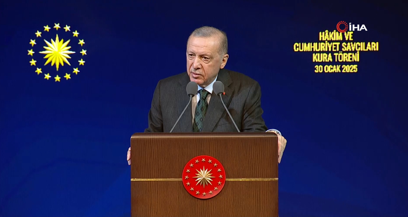 Cumhurbaşkanı Erdoğan Gündeme Dair Açıklamalarda Bulundu