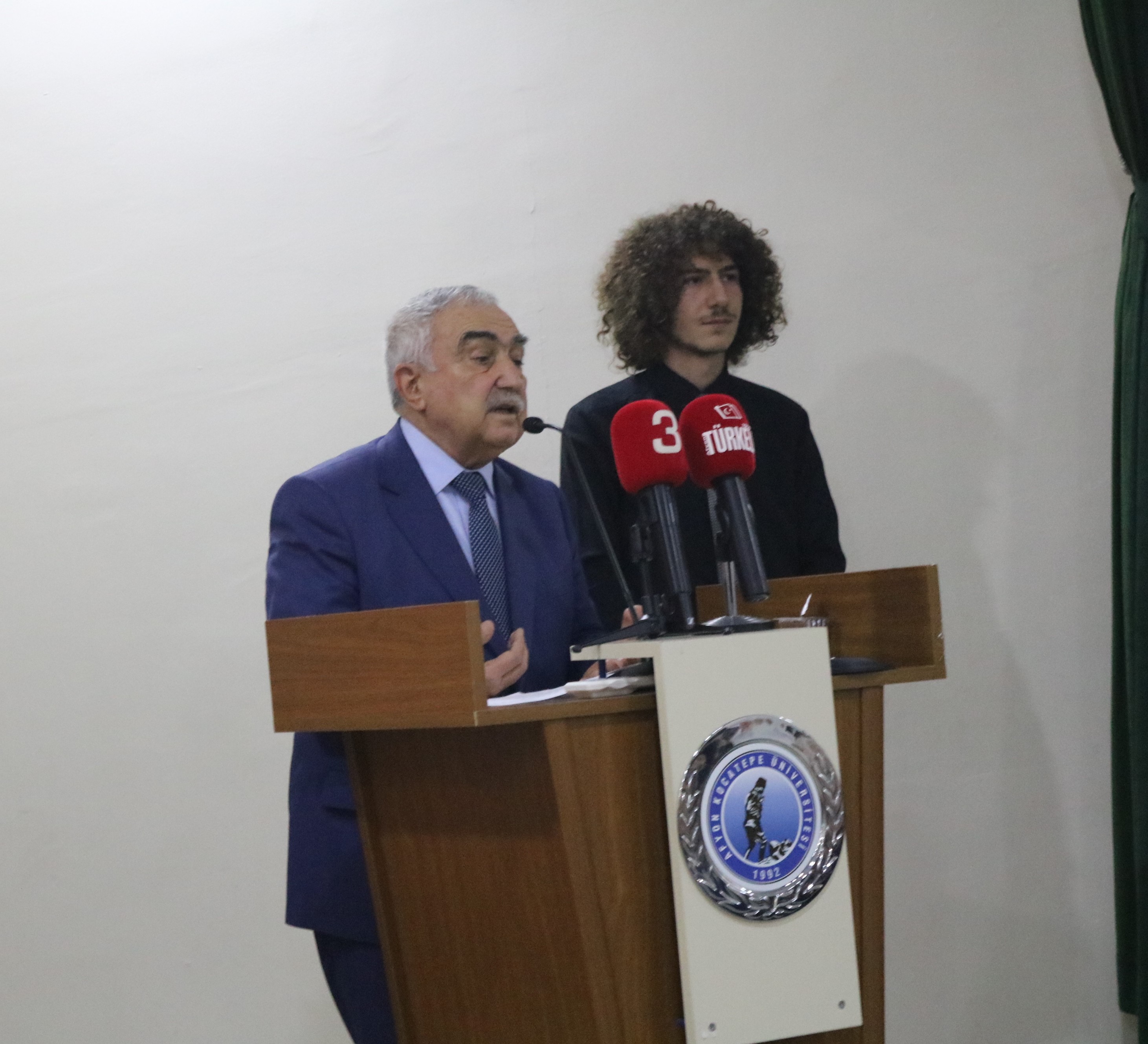 MAĞRİFET İLTİFATA TABİ: ADD BAŞARI ÖDÜLLERİ SAHİPLERİNİ BULDU