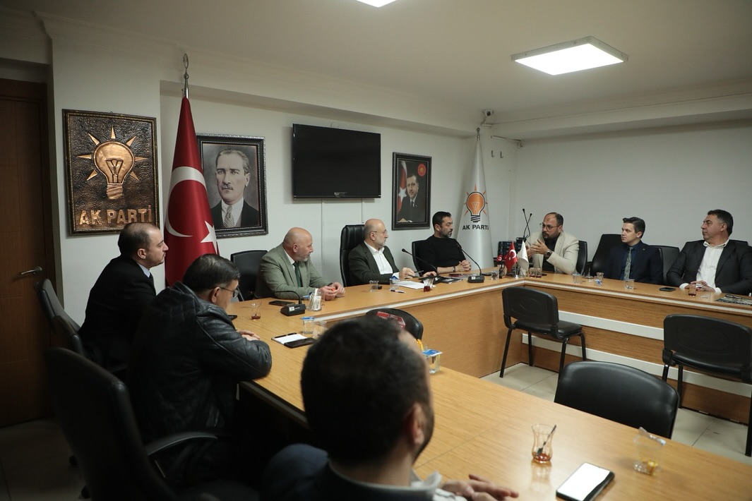 İl Başkanı Şahin, Belediye Başkanlarıyla İstişare Toplantısı Düzenledi