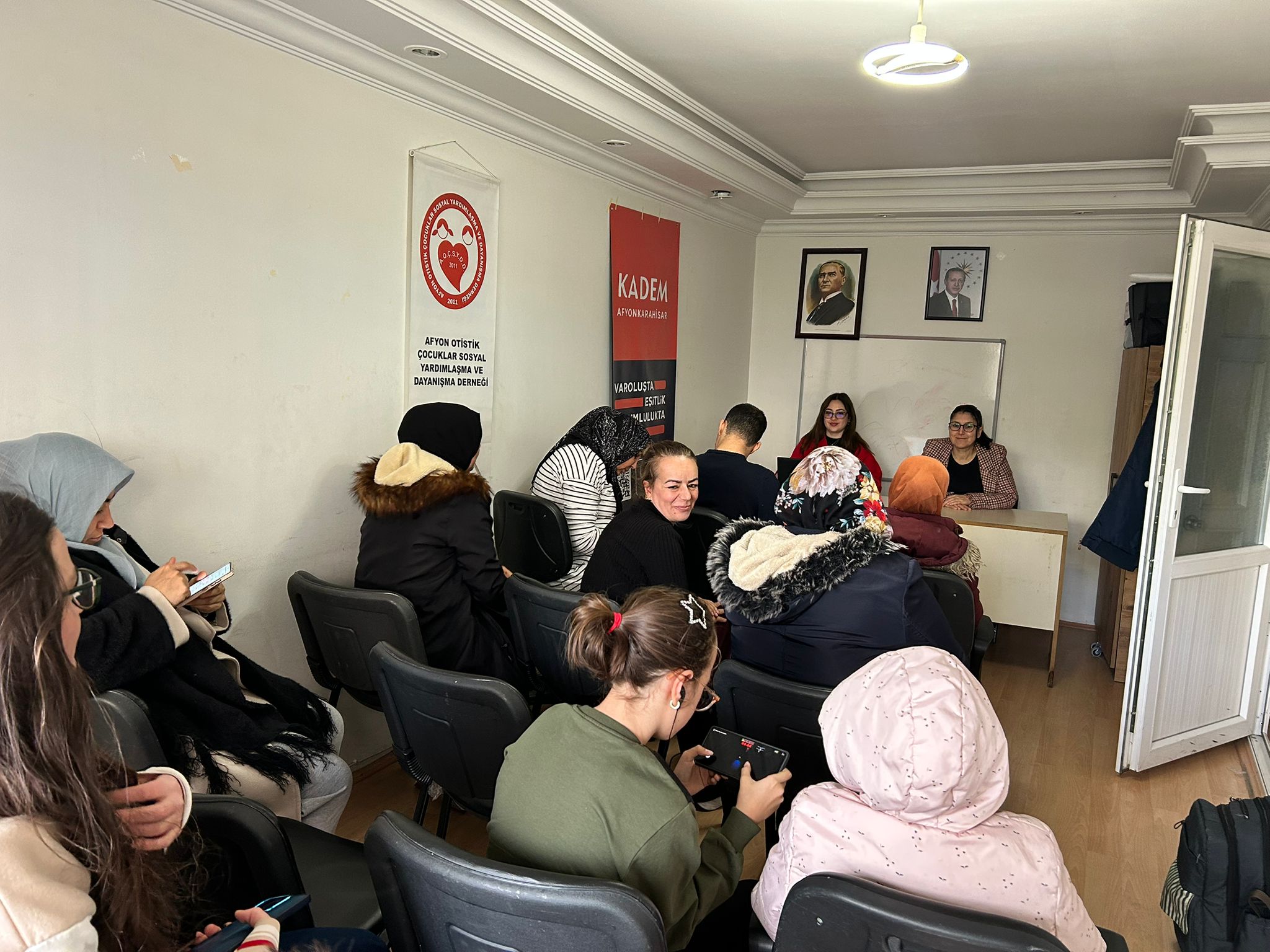 KADEM Afyon’dan Beyazay Üyelerine Sosyal Yardımlar Eğitimi