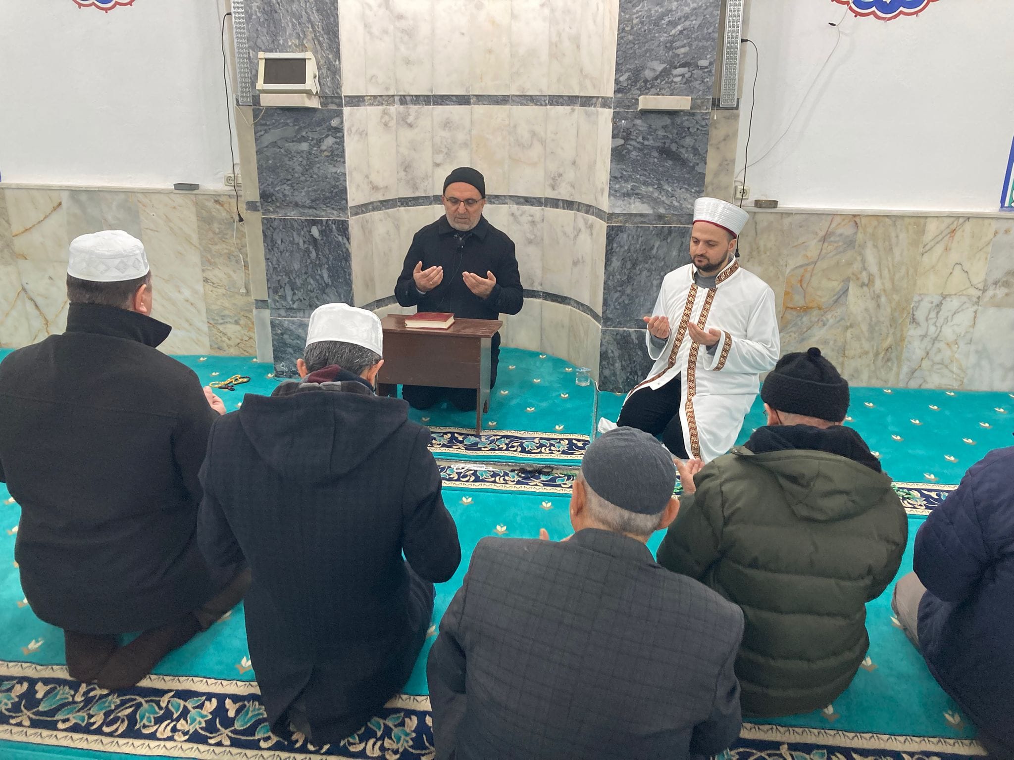 Sabah Namazı Buluşmaları Devam Ediyor