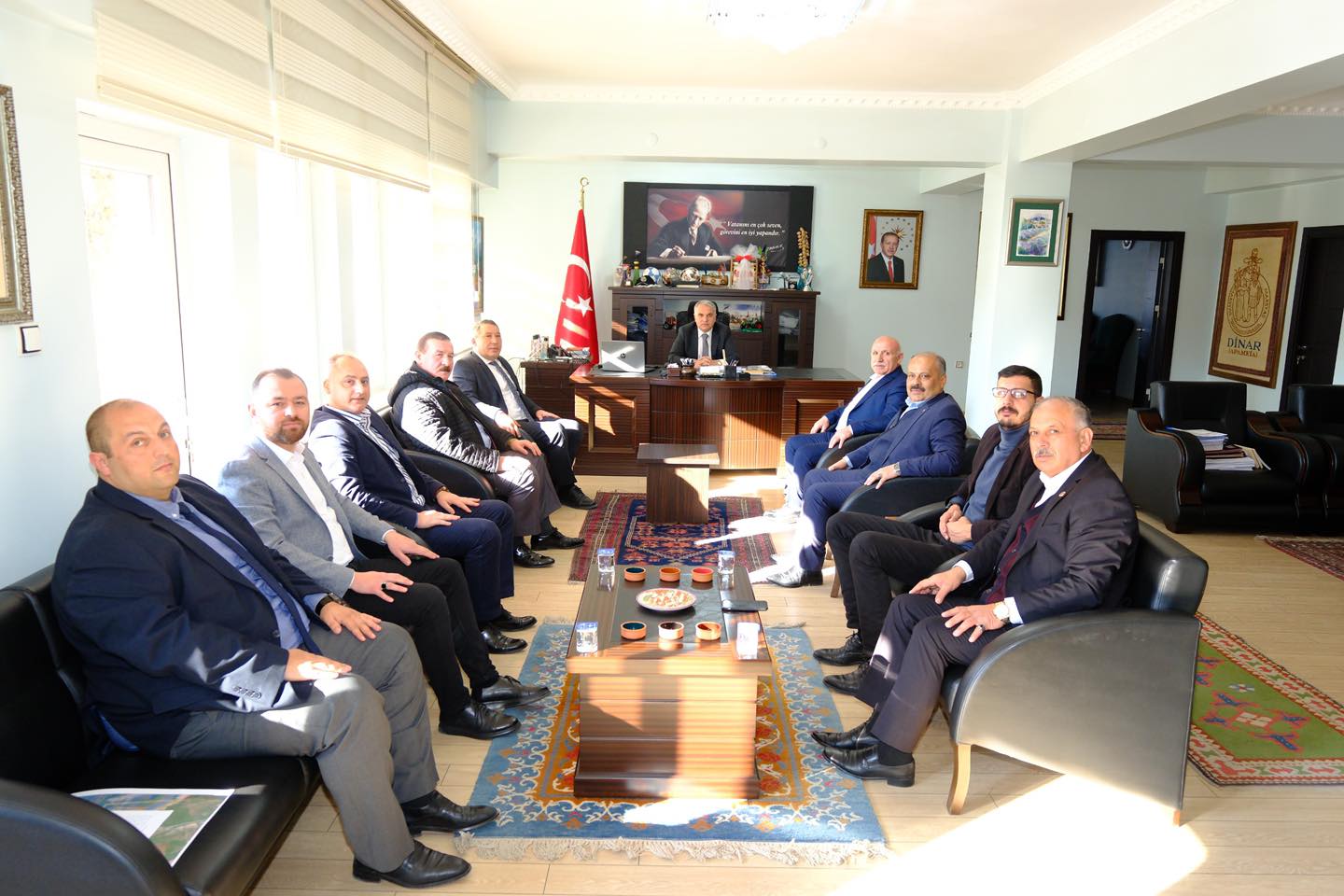DİNAR’A CAM FABRİKASI YATIRIMI